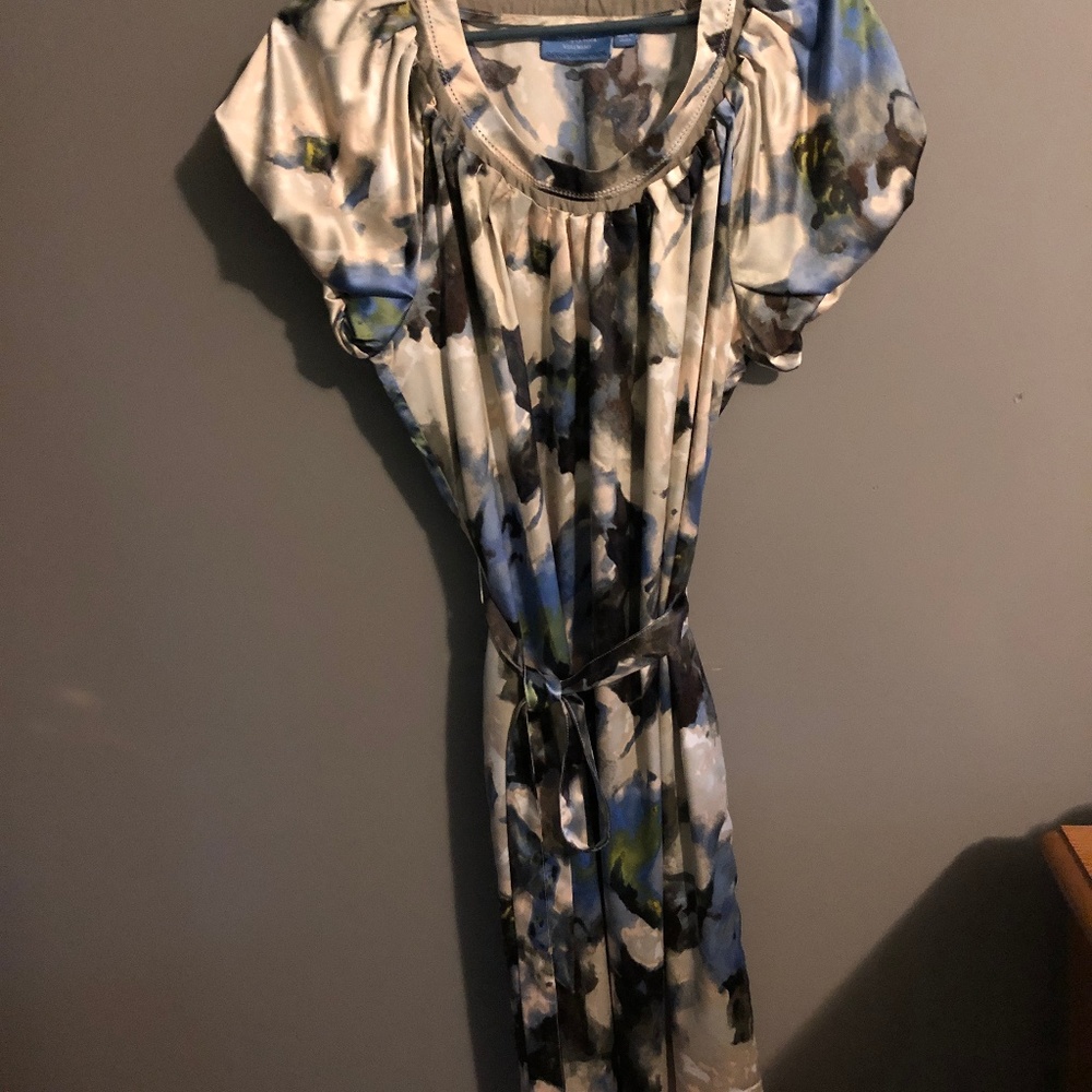 Vera Wang floral dress Size Medium